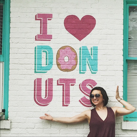 Meet your Posher, Kristina - Picture 3 of 10